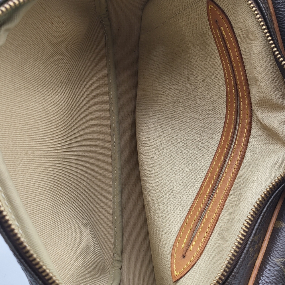 Louis Vuitton Monogram Reporter PM Bag...Authentic..!! - Picture 11 of 15